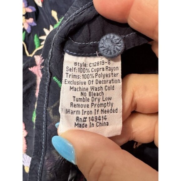 Johnny Was Gisella Button-Down Blouse Embroidered Button Down Blue XL Size - Picture 6 of 8